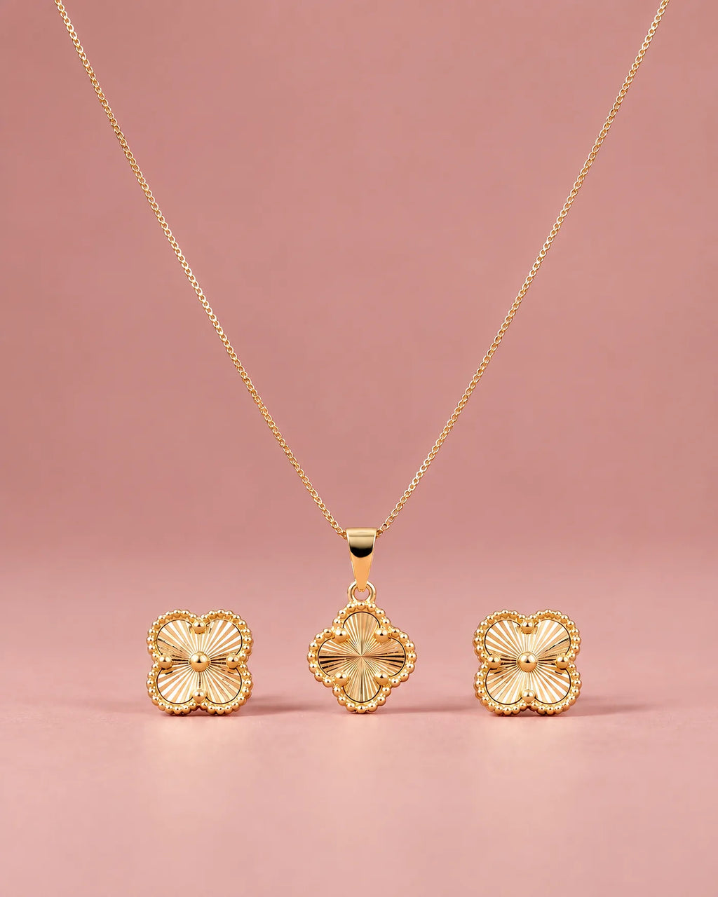 Set Trébol Collar y Topos